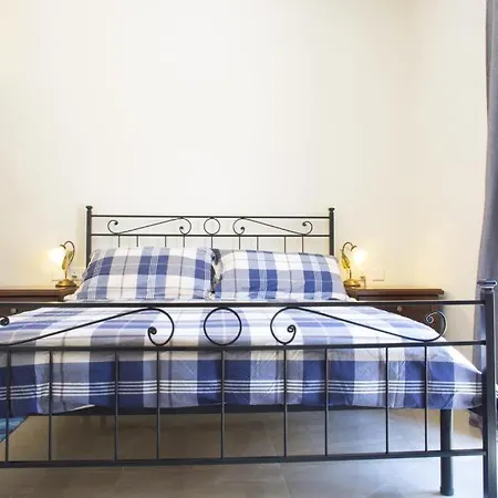 Let Me Host -town House Tigne Point *