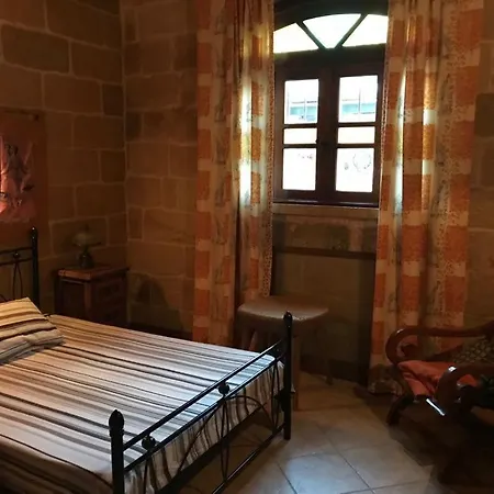 Let Me Host -town House Tigne Point Διαμέρισμα *